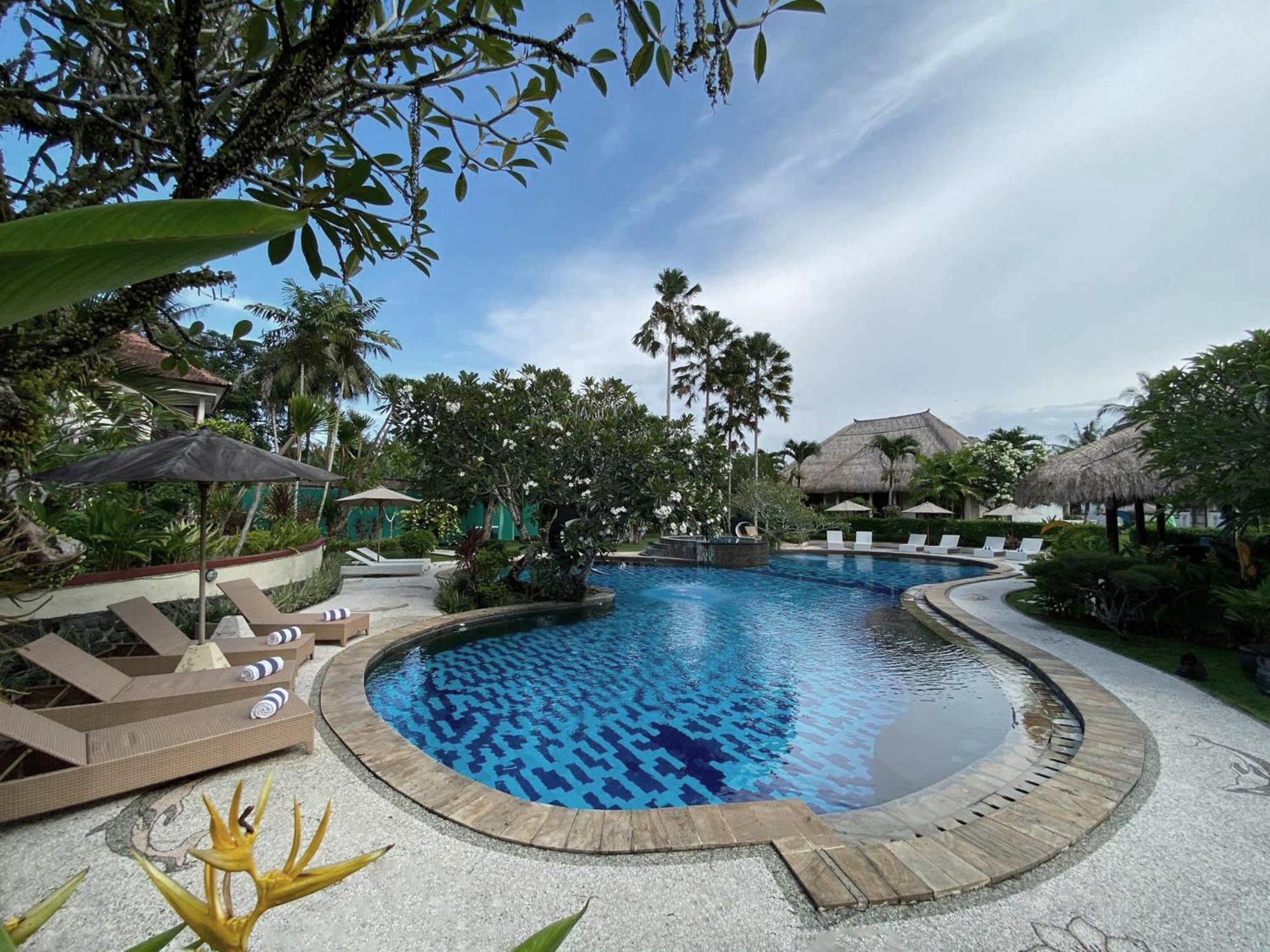 มาเดวิเบย์รีทรีท Hotel ปูลูกาน ภายนอก รูปภาพ